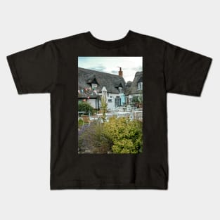 Pretty cafe with thatched roof Kids T-Shirt